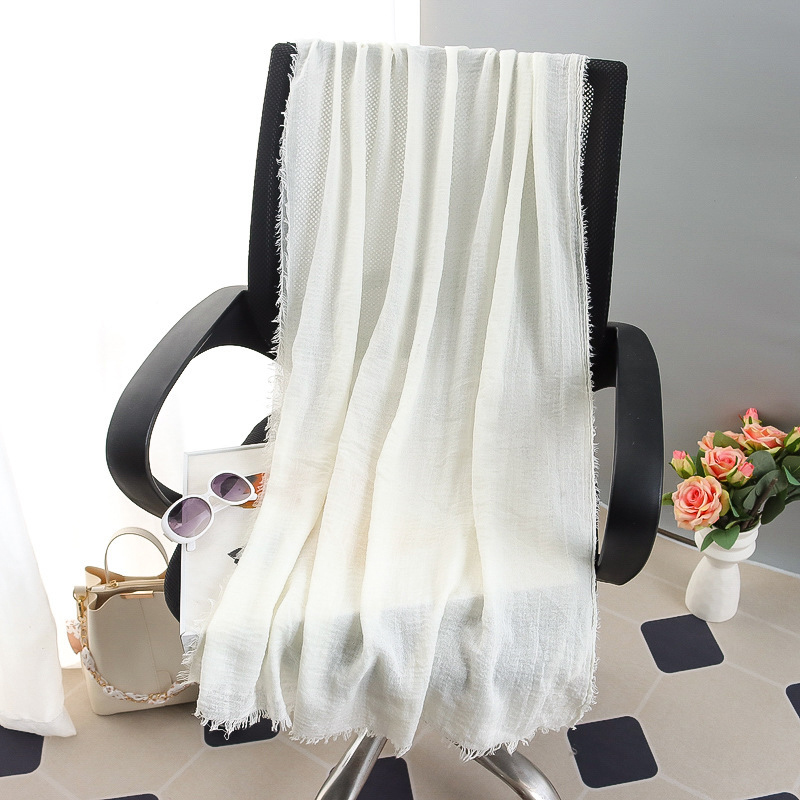 G245 Mäkký a priedušný voilový hidžáb