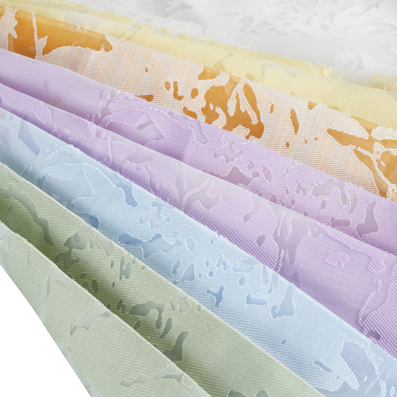 RT tkanina na pálené kvety