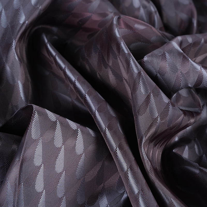 Polyesterové katiónové dvojfarebné symetrické love žakárové farbenie