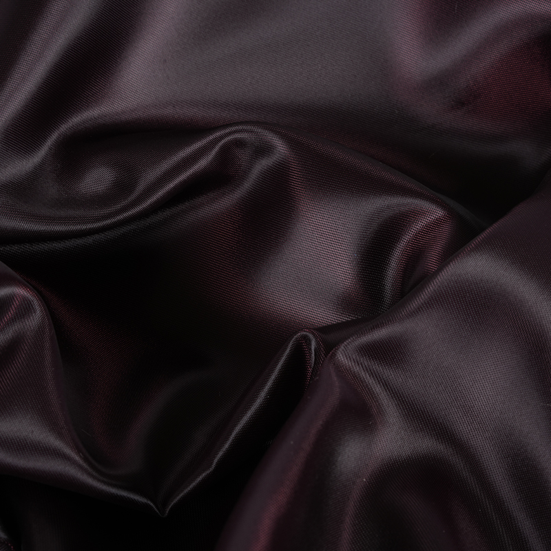 Katiónová saténová tkanina