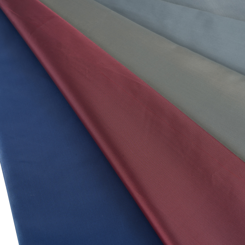 100% polykatiónová jemná keprová tkanina