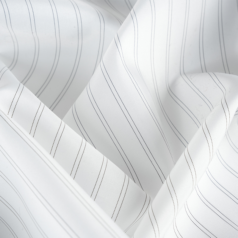 Polyesterová elastická podšívka s hodvábnymi rukávmi