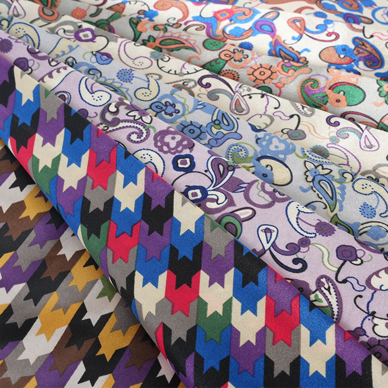 Polyester 50*75 Twisted Satin Geometric Satin Printing Látka